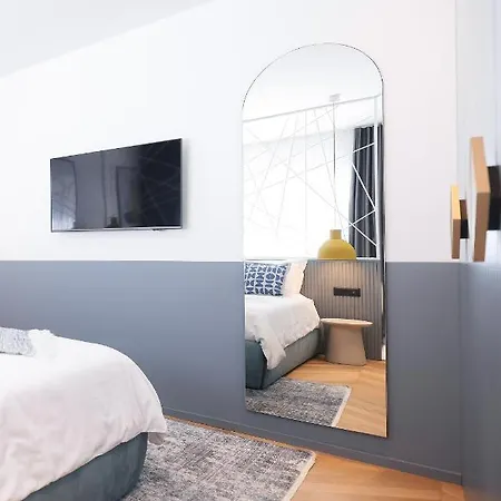 11 11 Apartment
