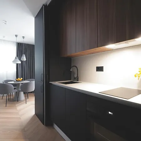 11 11 Apartment